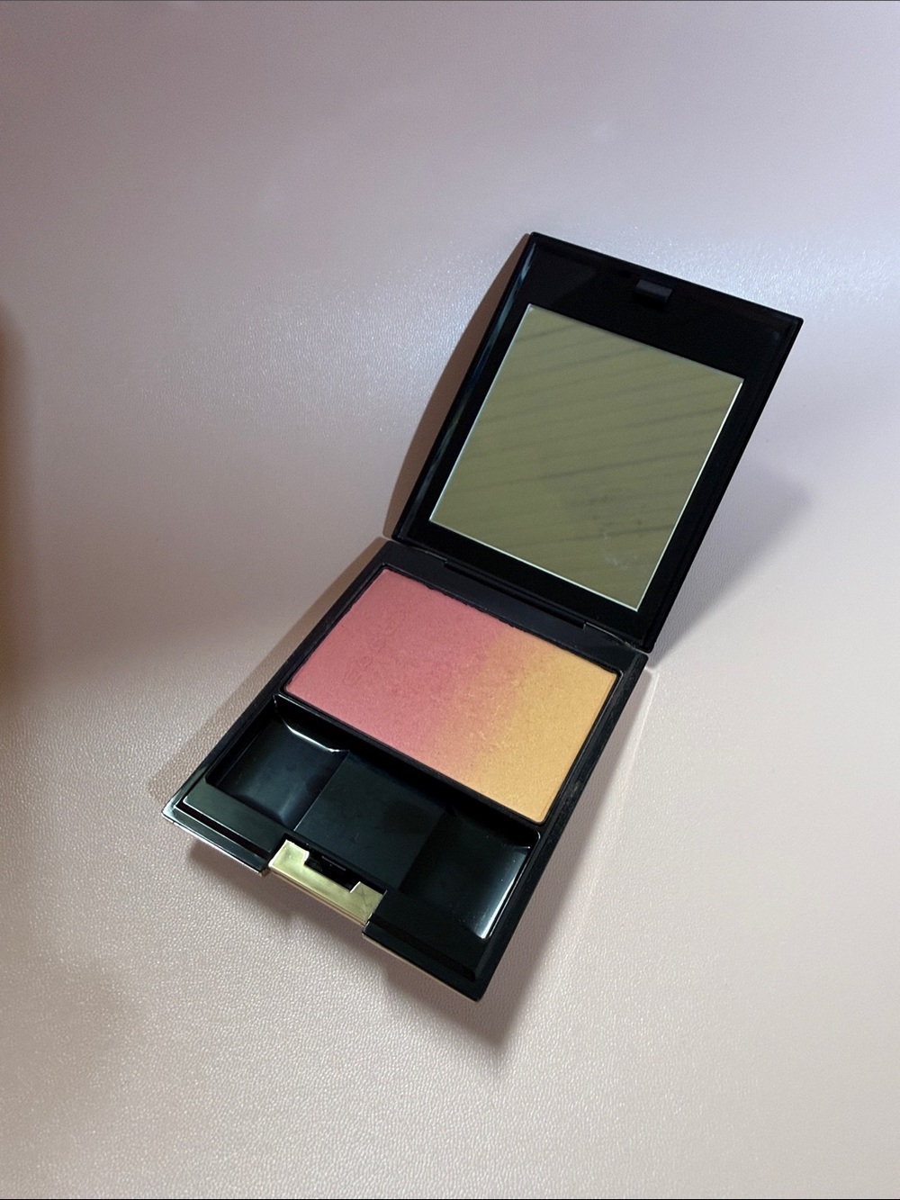 SUQQU 01 Blush